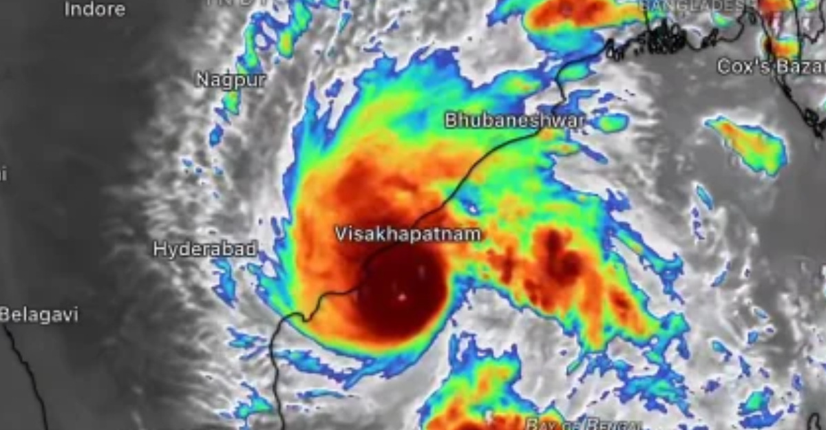 भारतमा ‘अर्नब’ चक्रवातको असर, नेपालमा बिहीबारदेखि भारी वर्षाको जोखिम
