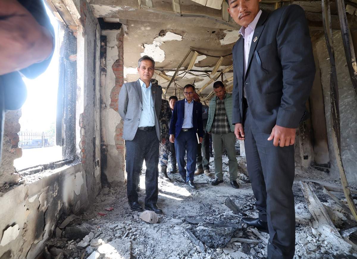 गृहमन्त्री अर्यालद्वारा पूर्वराष्ट्रपति भण्डारीको निवास अवलोकन