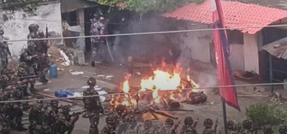 नेपालगन्ज कारागारमा कैदीले गरे आगजनी, सेनाले चलायाे गोली
