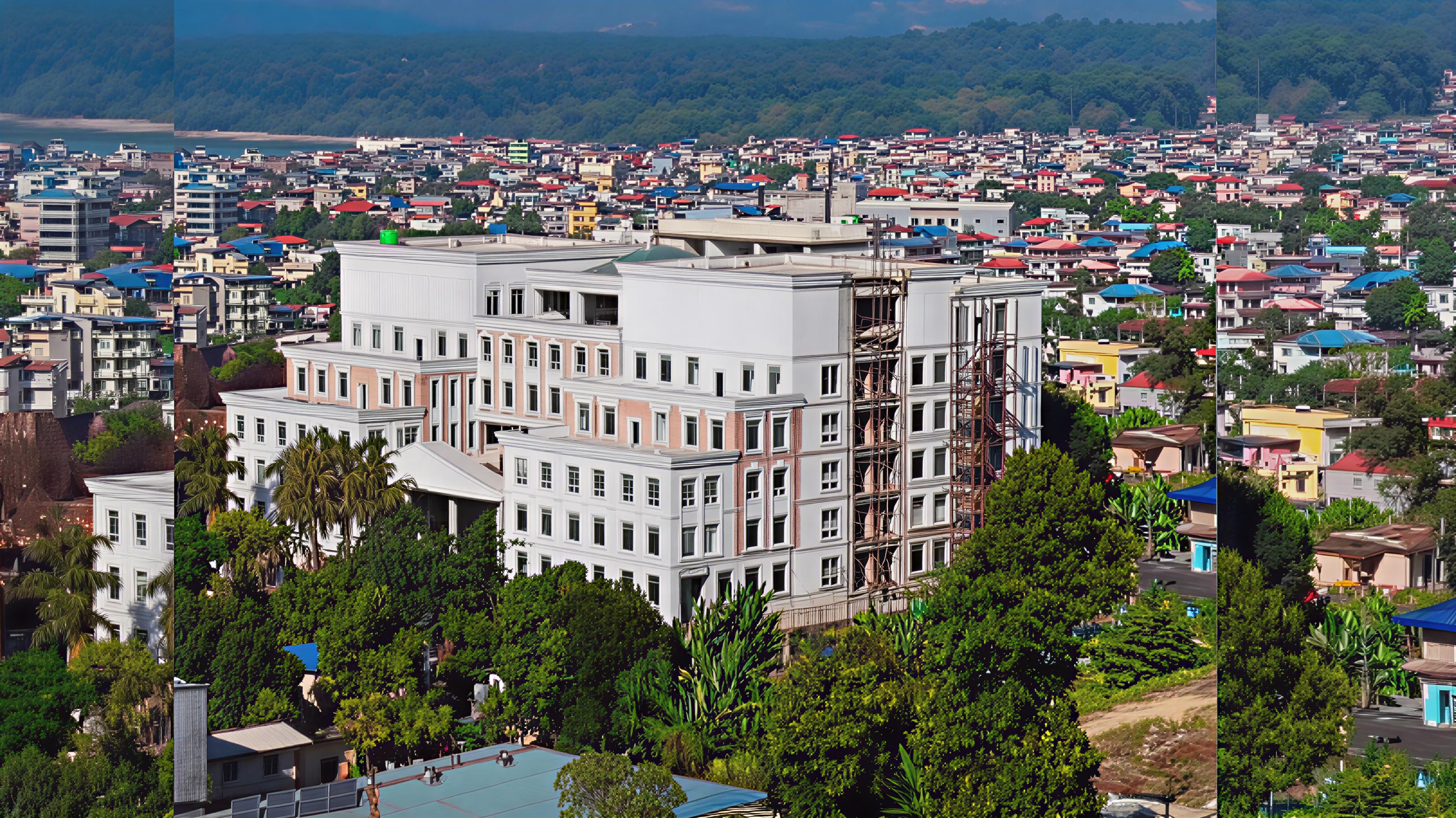 भरतपुर महानगरको सुविधासम्पन्न निर्माणाधीन भवन अन्तिम चरणमा