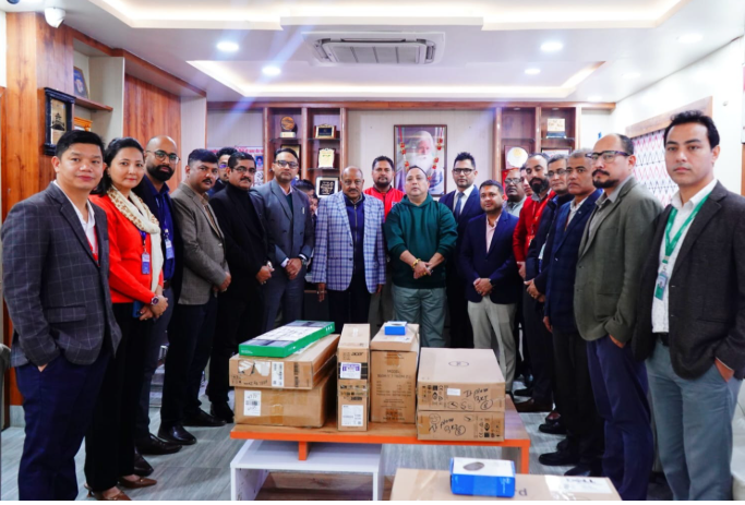 सेवा प्रवाह सहज बनाउन वीरगञ्ज महानगरलाई ९ थान कम्प्युटर सहयोग