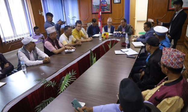 नागढुङ्गा सुरुङमार्गबाट यात्रुवाहक सवारीसाधन बाहिरिन पाउने