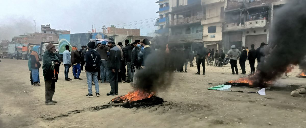 विद्यालयको लापरबाहीका कारण छात्राको मृत्य, दर्जनौँ राउण्ड हवाइ फायर