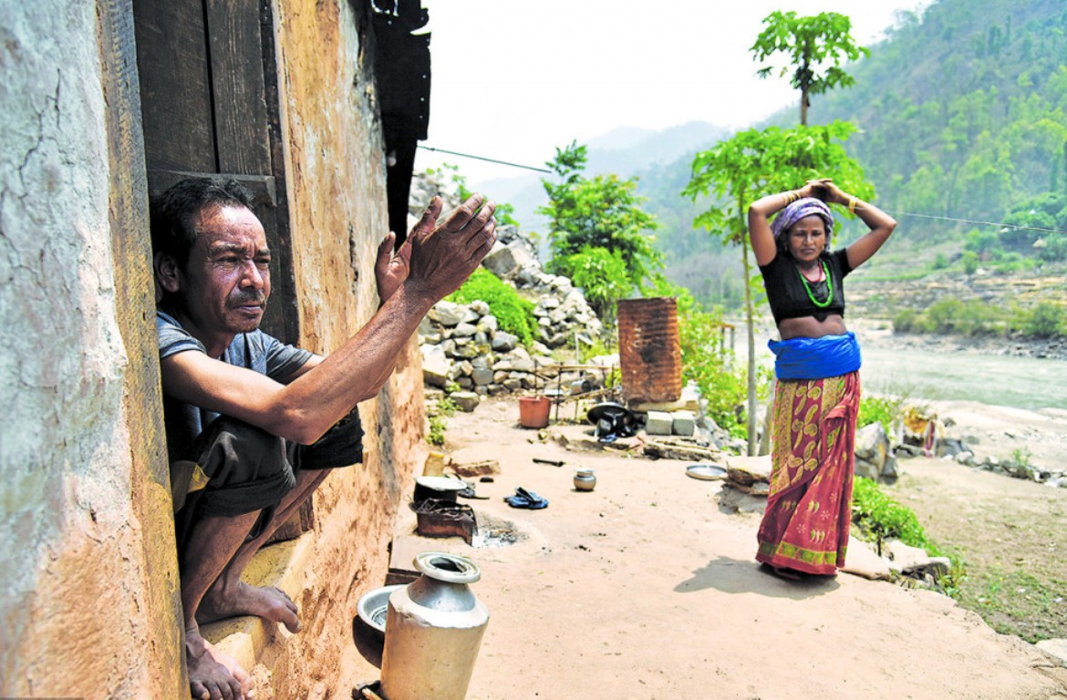 घोषणापत्रमा ठूला विकासका सपना, छैनन् जीवनस्तर उकास्ने एजेन्डा