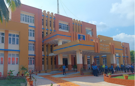 २३ करोड लागतमा निर्माण भएको मधेश प्रदेश प्रहरीको भवन उद्घाटन 