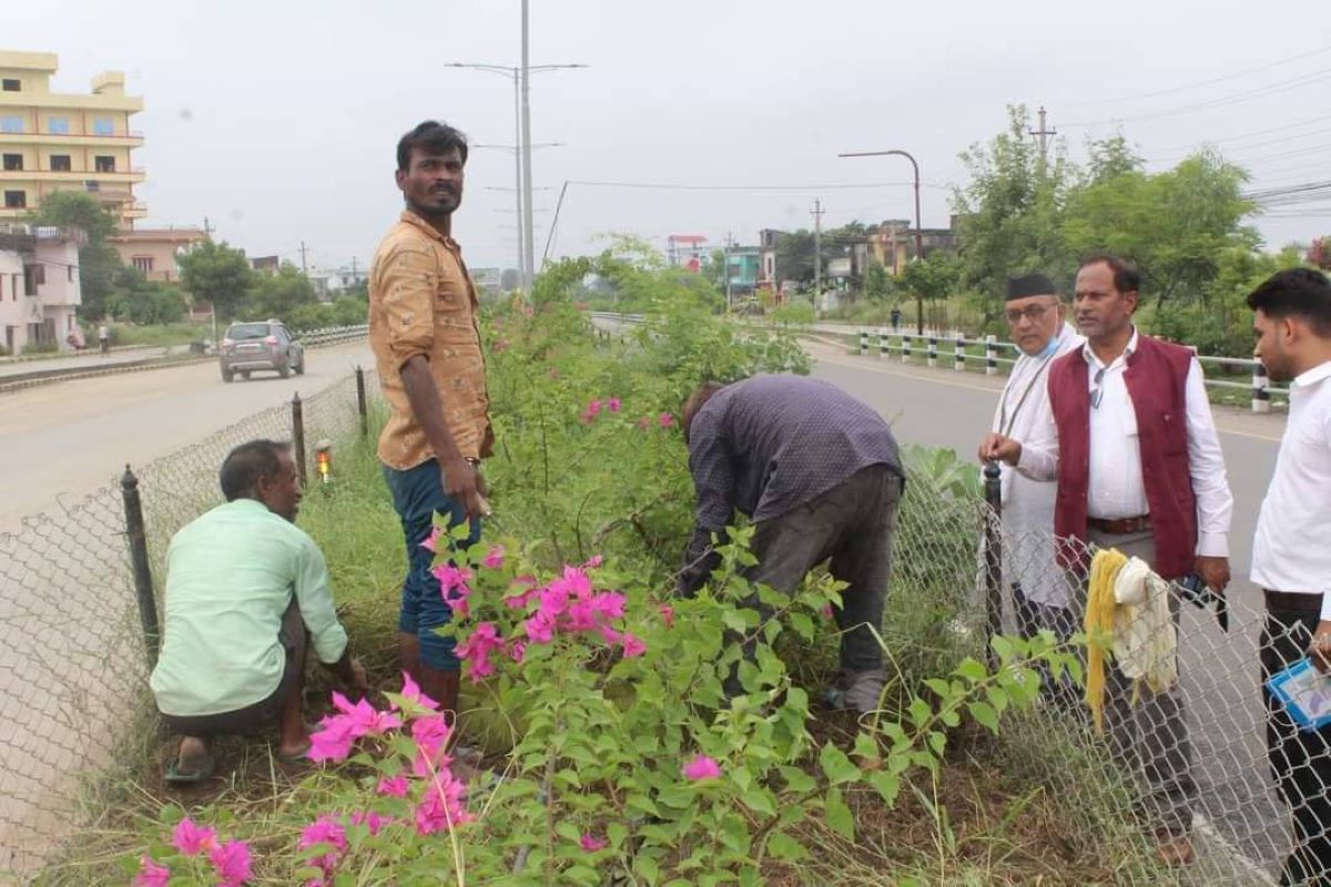 सौन्दर्यकरणका लागि बेलहियाका सडकमा रहेका संरचना हटाइने