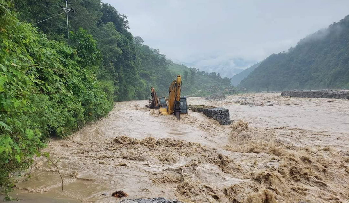 अविरल वर्षाका कारण मेलम्ची तटीय क्षेत्र जोखिममा, सतर्कता अपनाउन आग्रह