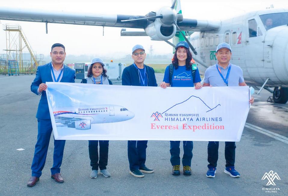हिमालय एयरलाइन्सकी परिचारिका डंगोलद्वारा सगरमाथा आरोहण