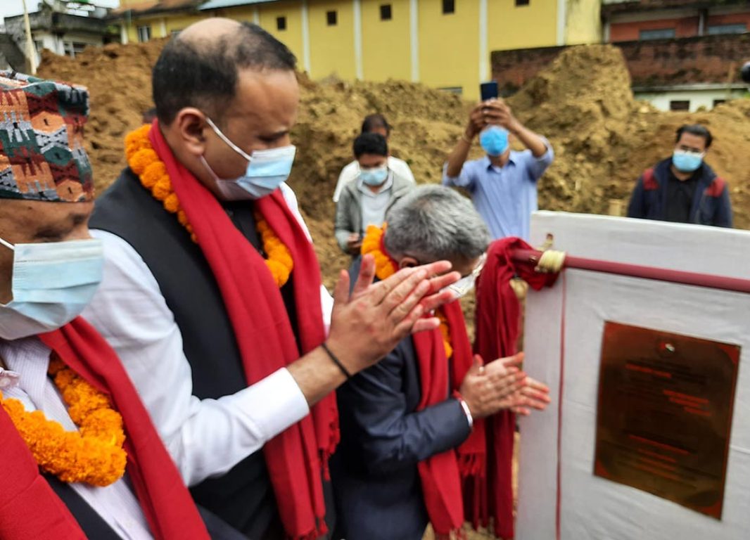 पनौतीमा नगरस्तरीय अस्पताल शिलान्यास