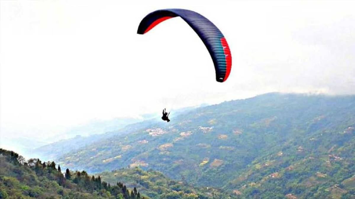 उदयपुरमा प्याराग्लाडिङको परीक्षण सफल, व्यावसायिक उडान शुरू गरिँदै