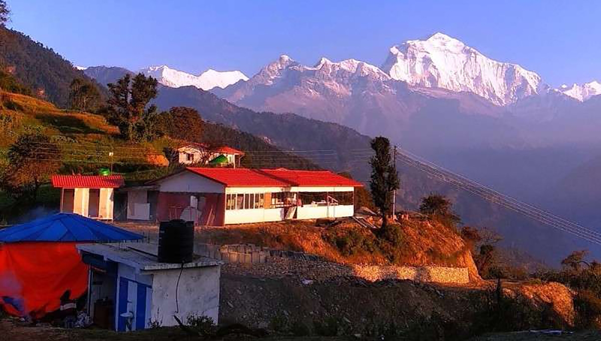 पर्यटकीय गन्तव्य पहिचानका लागि पर्यटन बोर्ड र व्यवसायीको टोली म्याग्दीमा