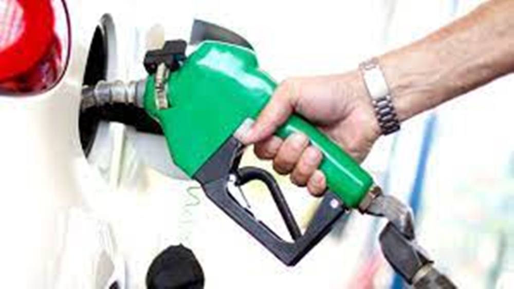 फेरि बढ्यो पेट्रोल, डिजल र मट्टीतेलको मूल्यः लिटरको कति?