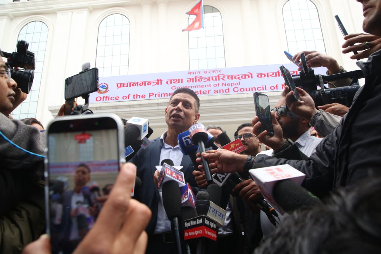 कार्की आयोगले प्रतिवेदन बुझाउँदै भन्यो : ‘आवश्यक कारबाही वा पुरस्कृत गर्ने काम सरकारको हो’