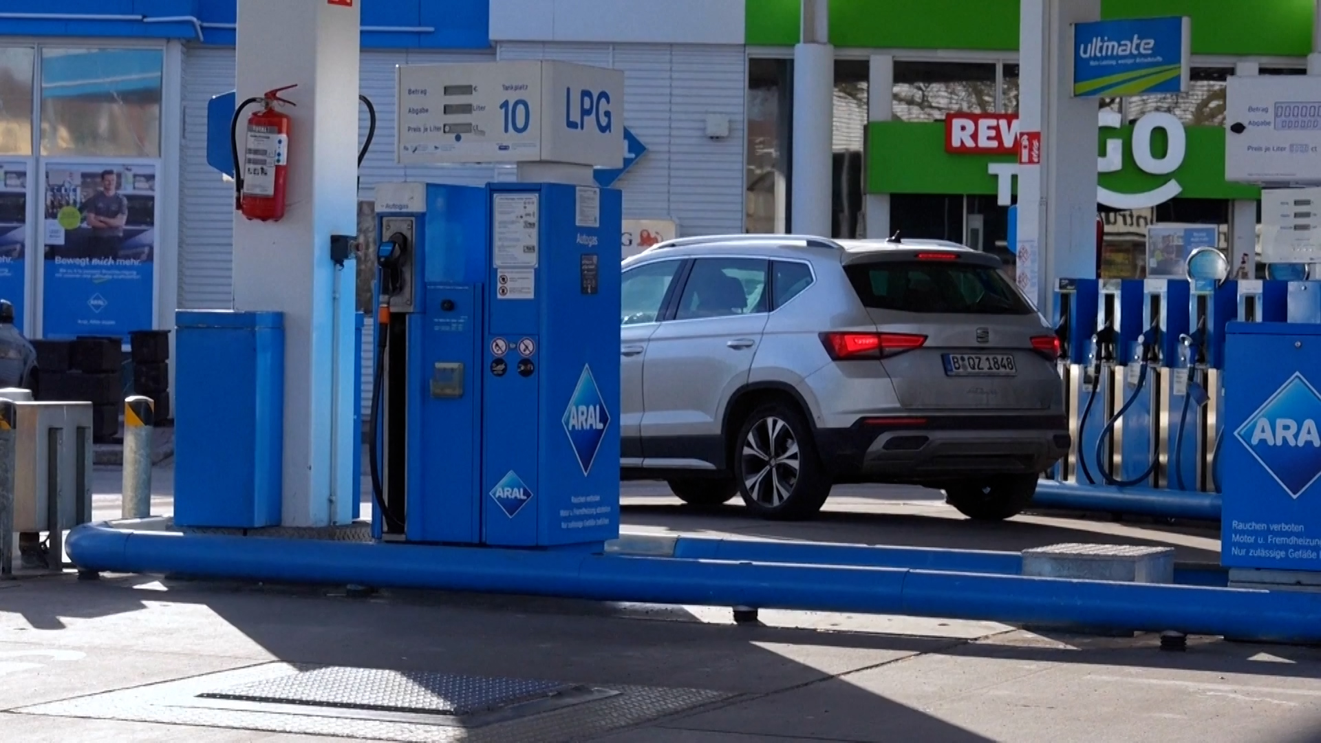 इन्धनको मूल्य वृद्धिपछि जर्मनीमा विद्युतीय सवारीको मागमा उछाल