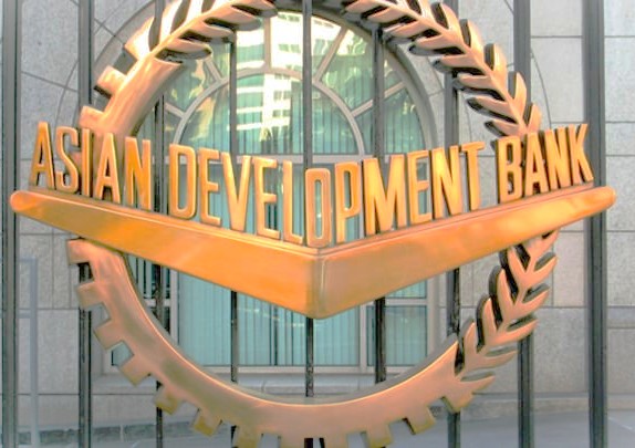 अर्थतन्त्रमा ‘जेन–जी’ आन्दोलन र बाह्य द्वन्द्वको असरः आर्थिक वृद्धिदर २.७ प्रतिशतमा खुम्चिँदै