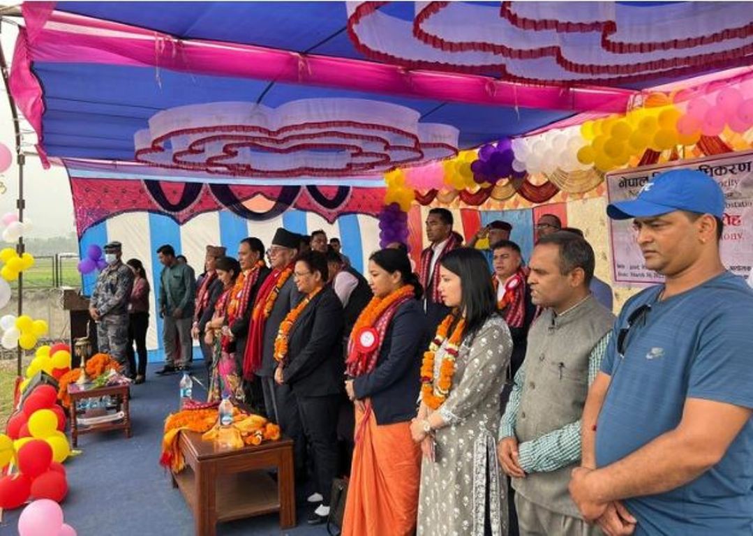 कुलमानलाई प्रचण्डको आग्रह, ‘चितवनमा ४० वर्ष धान्ने पूर्वाधार निर्माण गरिदिनुस’