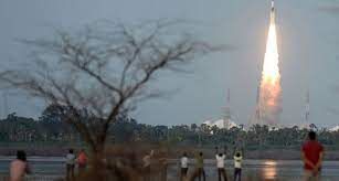 भारतले गर्यो अहिलेसम्मकै ठुलो रकेट प्रक्षेपण