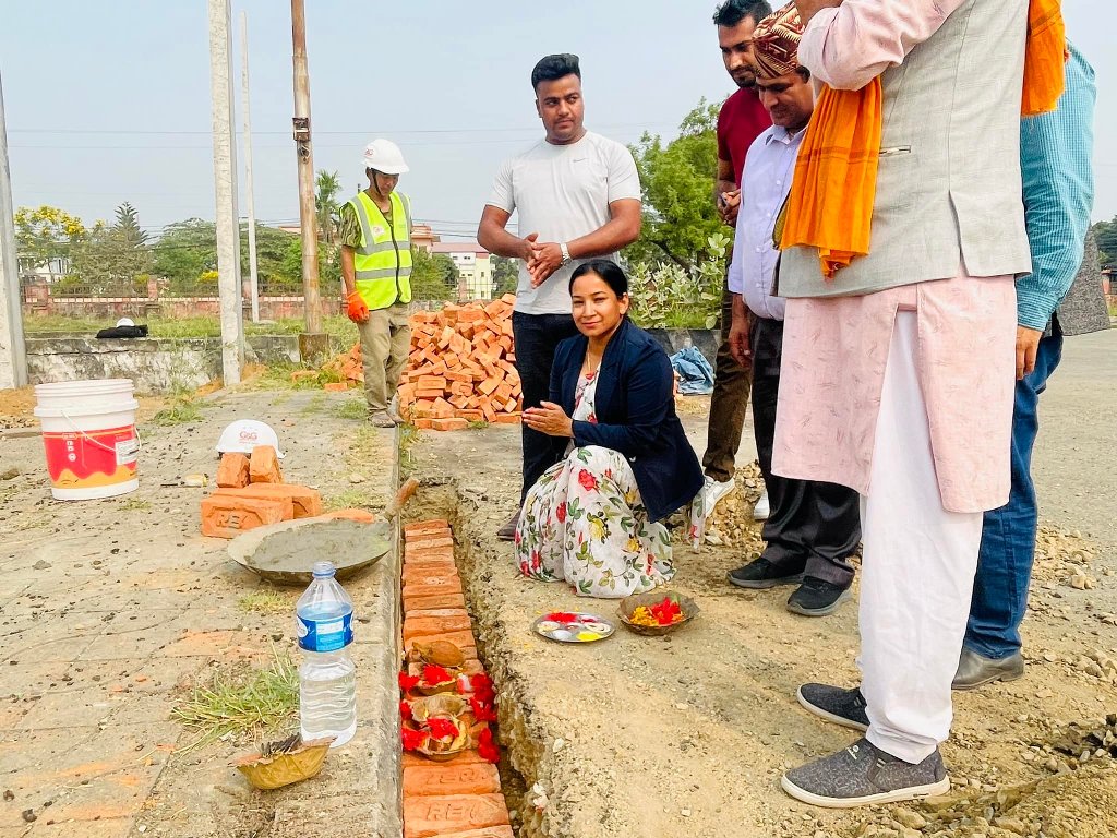 भरतपुर बसपार्कमा विद्युतीय चार्जिङ स्टेसनको शिलान्यास, २ महिनाभित्र सञ्चालनमा आउने