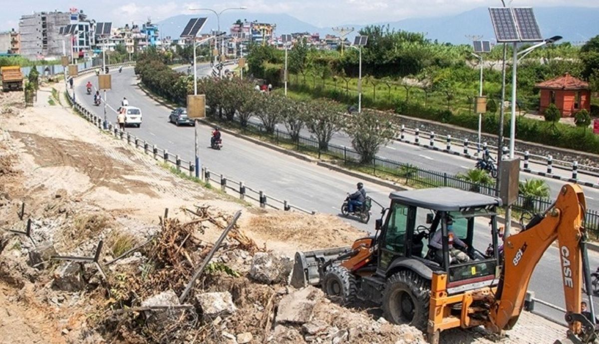 कोटेश्वर–जडीबुटी सडकको एकातर्फको काम सकियो, चैतसम्ममा निर्माण पूरा गरिने