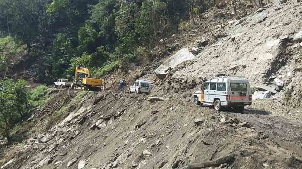 मर्स्याङ्दीपारीबाट वैकल्पिक सडक स्तरोन्नति गर्न पहल