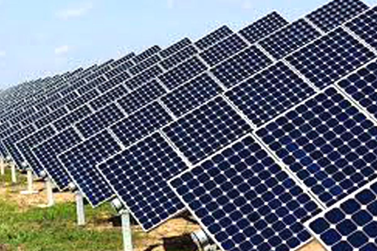भारतको सौर्य ऊर्जा उत्पादन साढे २ सय प्रतिशत बढ्यो