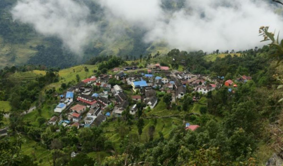 सुस्ताउँदै पर्यटकीय गाउँ सिरुबारीको होमस्टे व्यवसाय